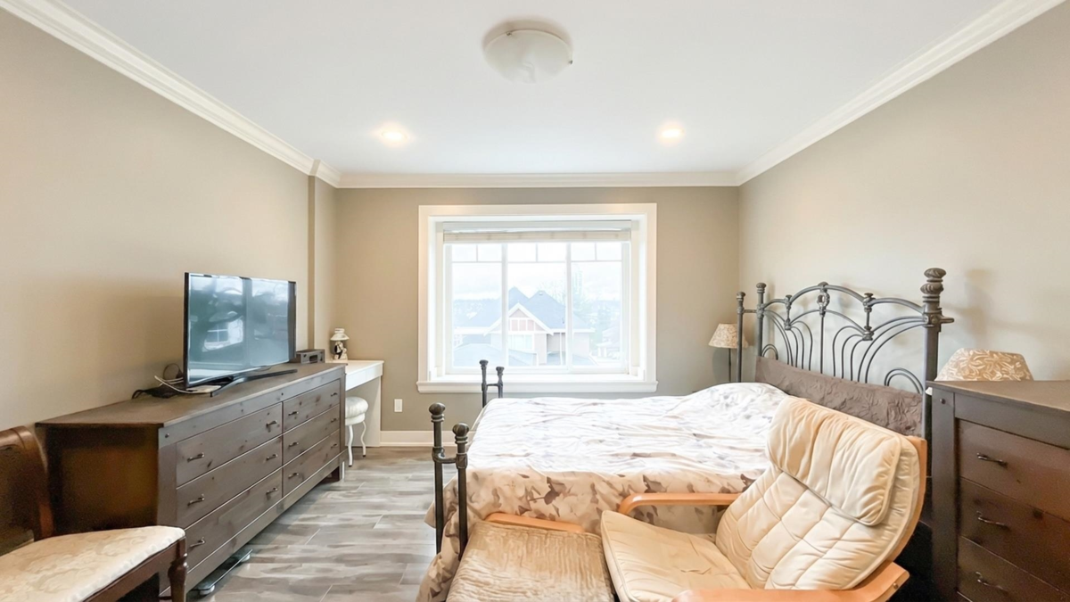 Walk-In Closet Photo of 101 910 Delestre Avenue, Coquitlam, BC