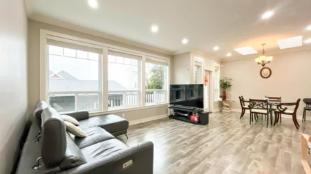 101 910 Delestre Avenue, Coquitlam, BC