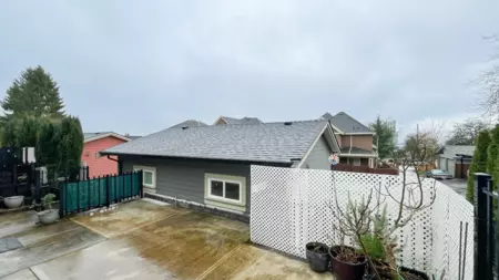 Laundry Room Photo of 101 910 Delestre Avenue, Coquitlam, BC