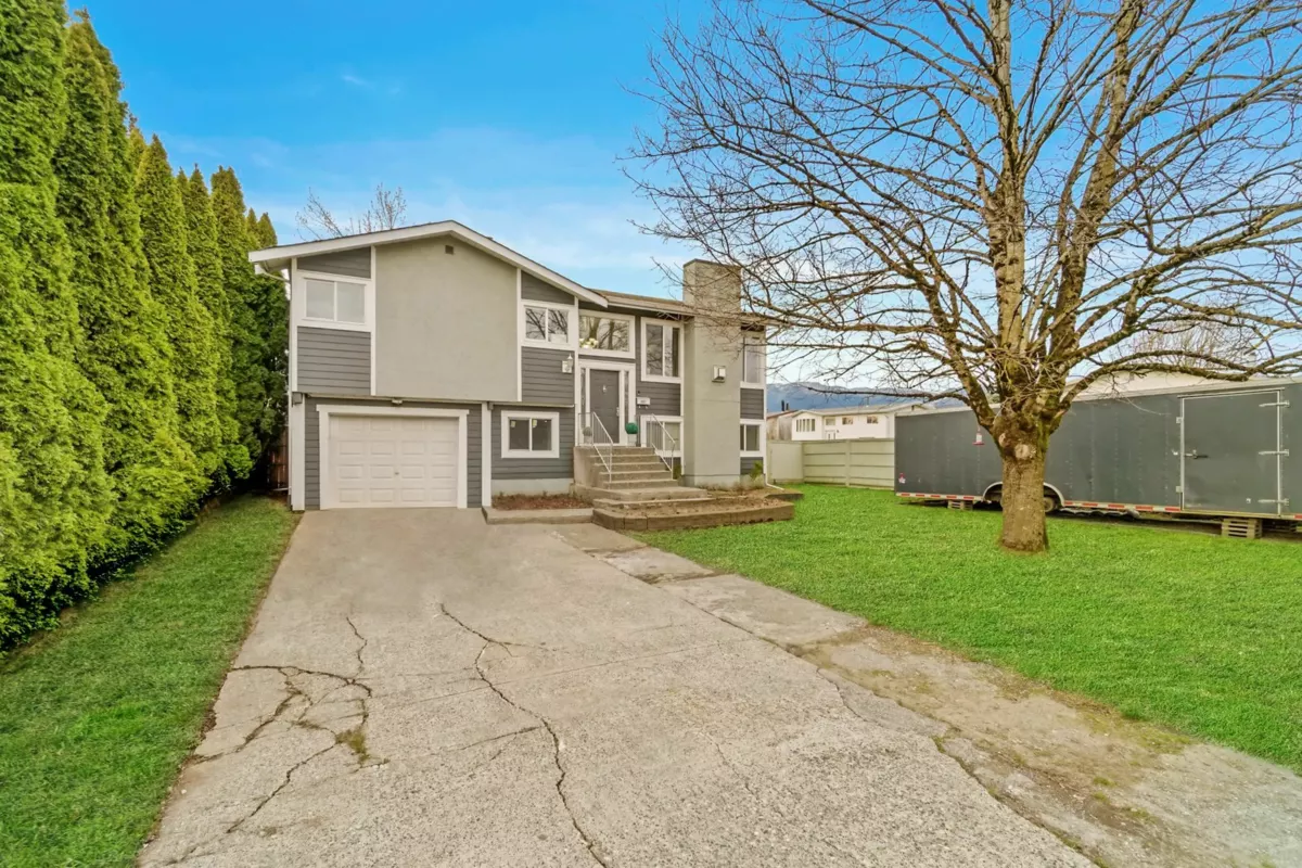 Living Room Photo of 8867 Hazel Street, Chilliwack, BC