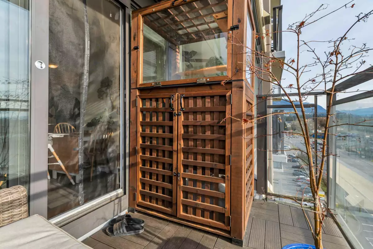 Entry Foyer Photo of 908 2789 Shaughnessy Street, Port Coquitlam, BC