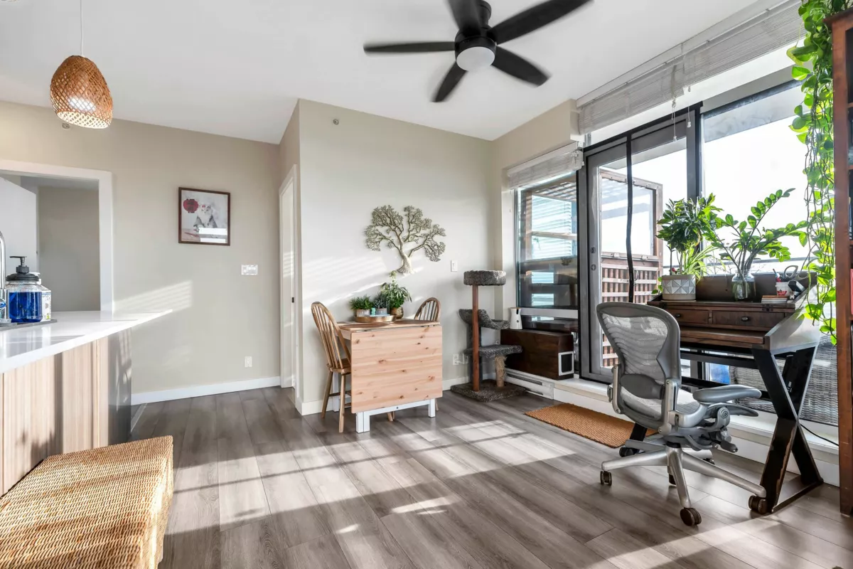 Guest Bathroom Photo of 908 2789 Shaughnessy Street, Port Coquitlam, BC