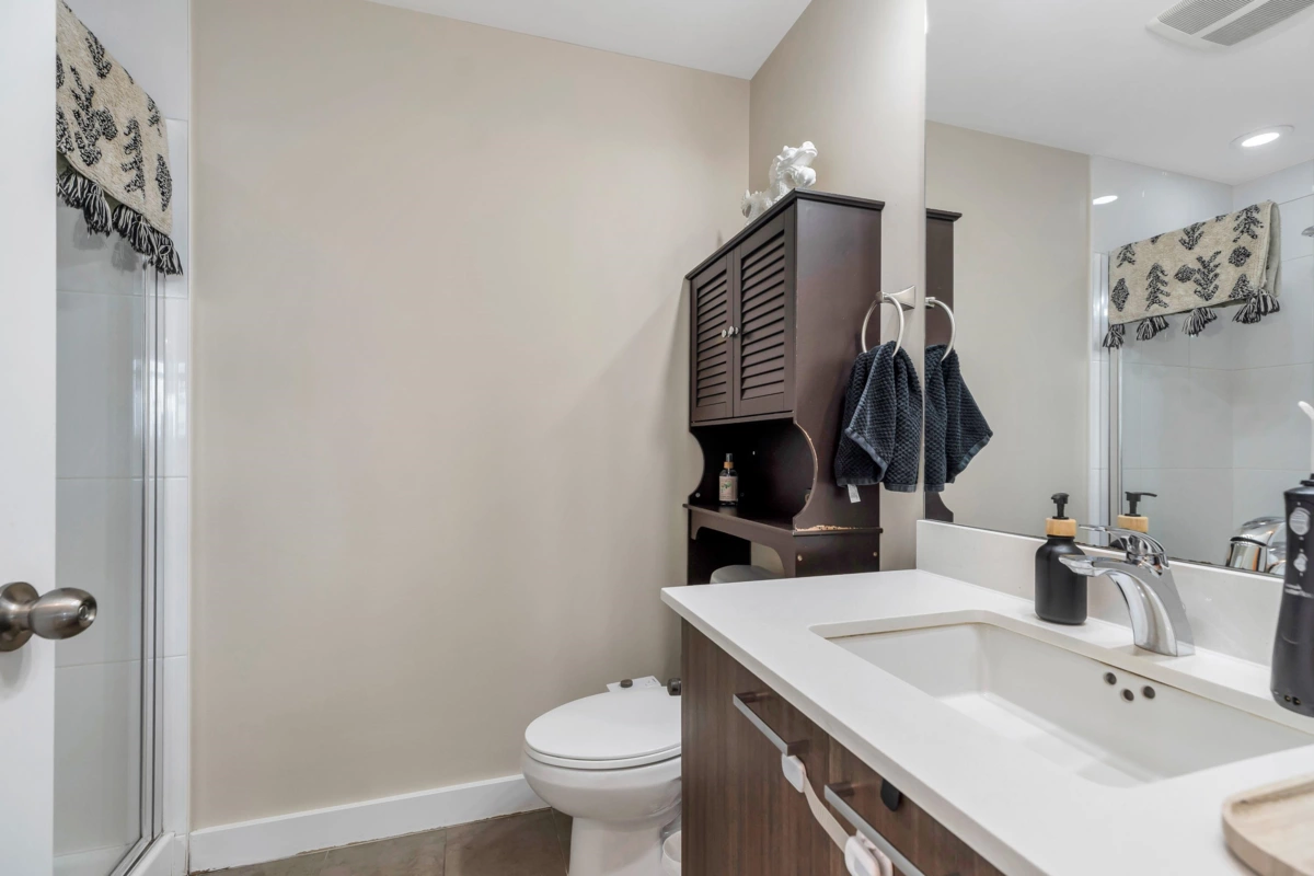 Laundry Room Photo of 908 2789 Shaughnessy Street, Port Coquitlam, BC