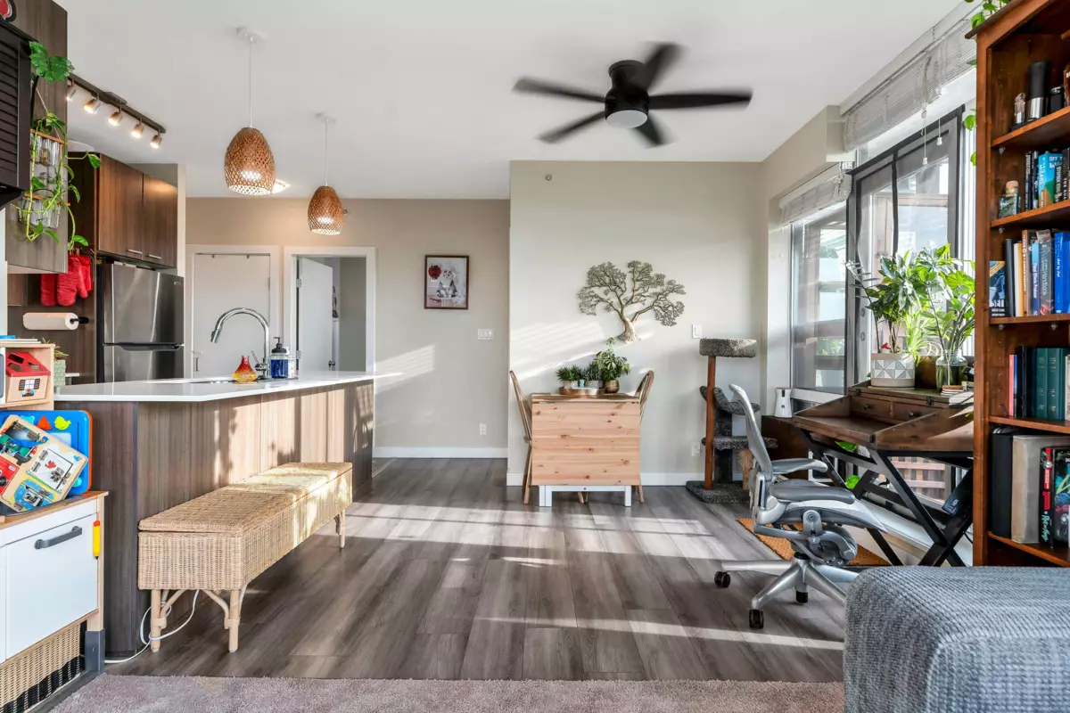 Powder Room Photo of 908 2789 Shaughnessy Street, Port Coquitlam, BC