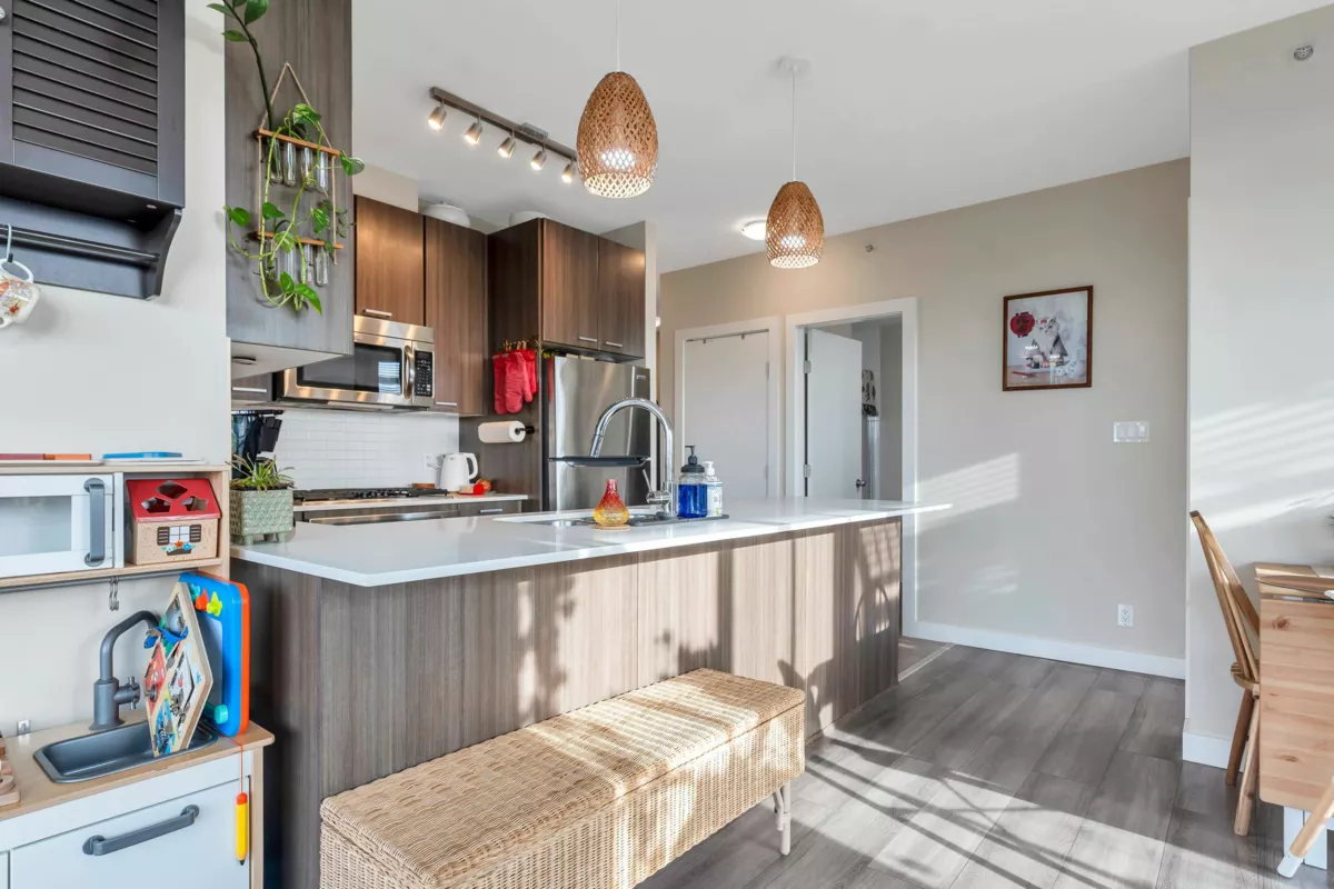 Primary Bedroom Photo of 908 2789 Shaughnessy Street, Port Coquitlam, BC