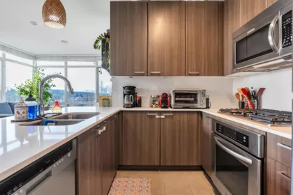 908 2789 Shaughnessy Street, Port Coquitlam, BC