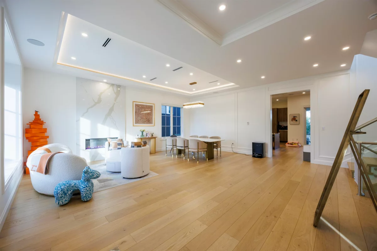 Dining Area Photo of 6549 Portland Street, Burnaby, BC