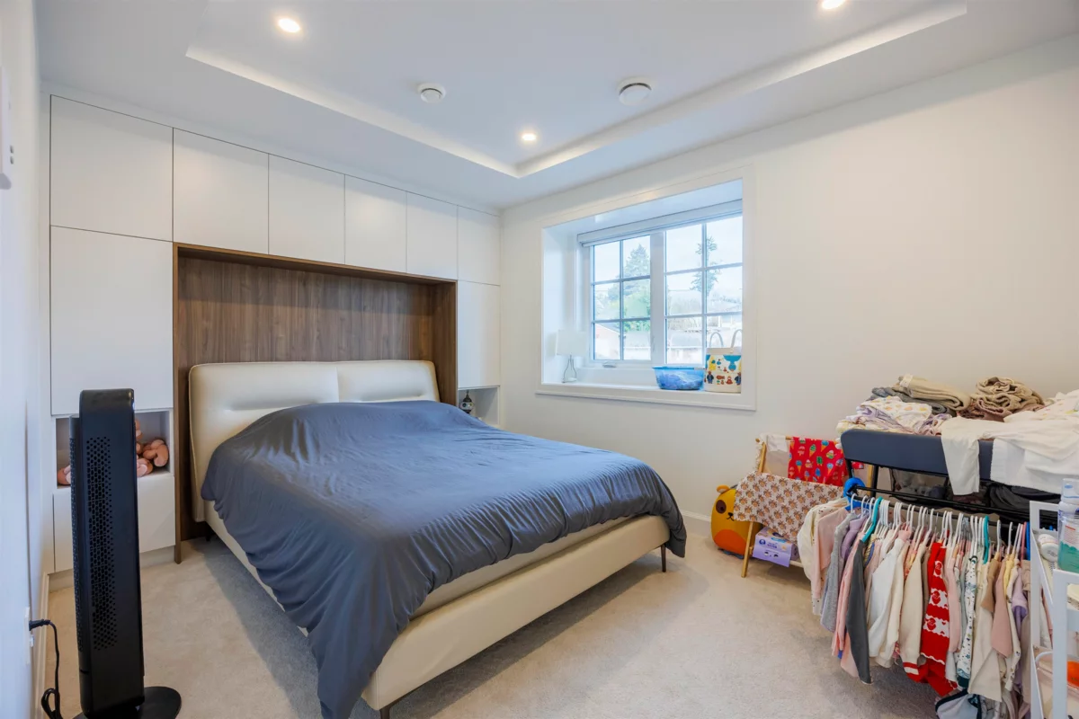 Hallway Photo of 6549 Portland Street, Burnaby, BC