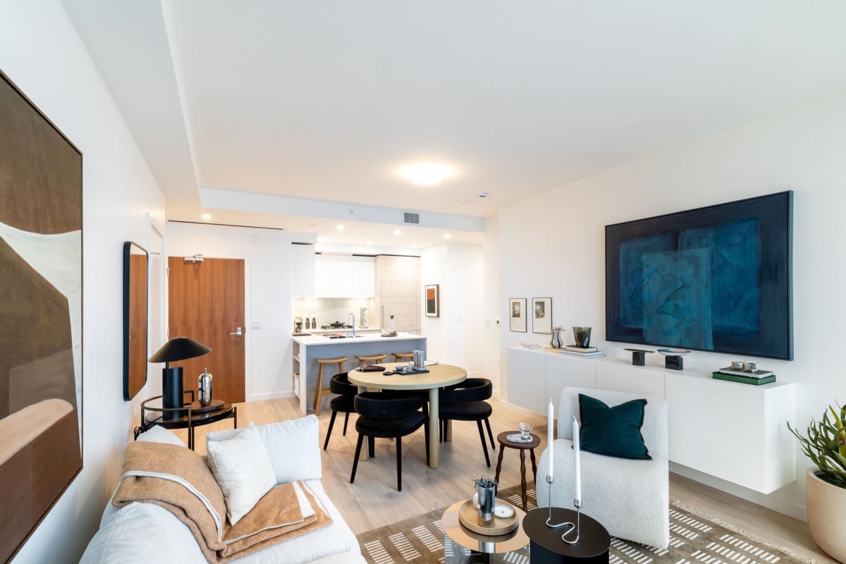 Basement Recreation Room Photo of 2706 680 Quayside Drive, New Westminster, BC