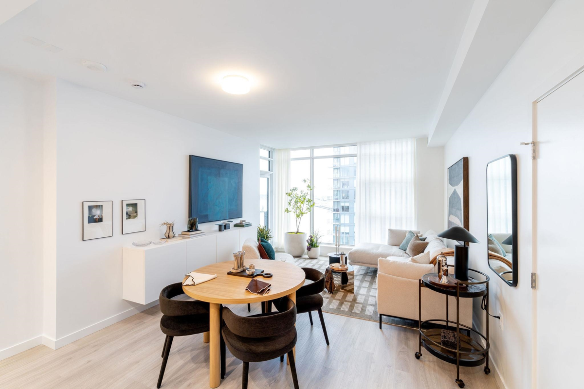 Mudroom Photo of 2706 680 Quayside Drive, New Westminster, BC