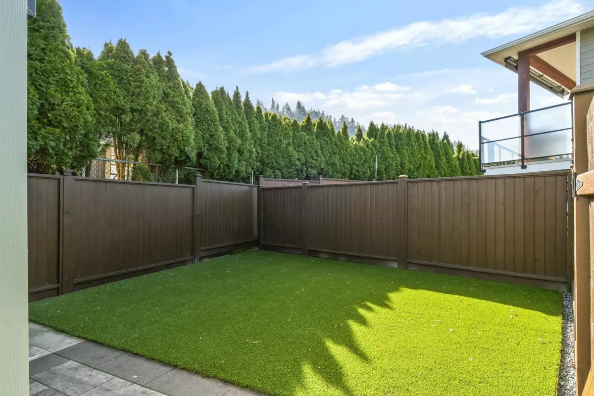 Backyard Photo of 64 46110 Thomas Road, Chilliwack, BC