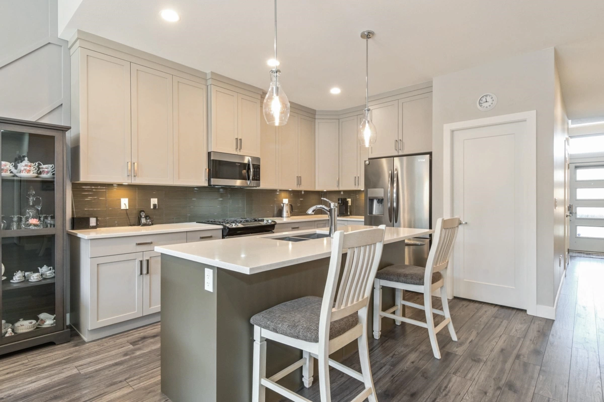Kitchen Photo of 64 46110 Thomas Road, Chilliwack, BC