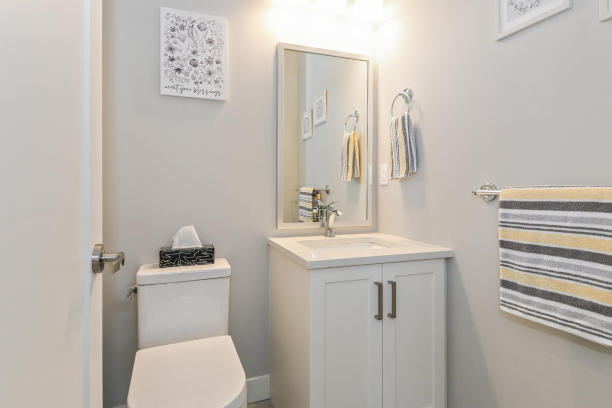 Primary Bedroom Photo of 64 46110 Thomas Road, Chilliwack, BC