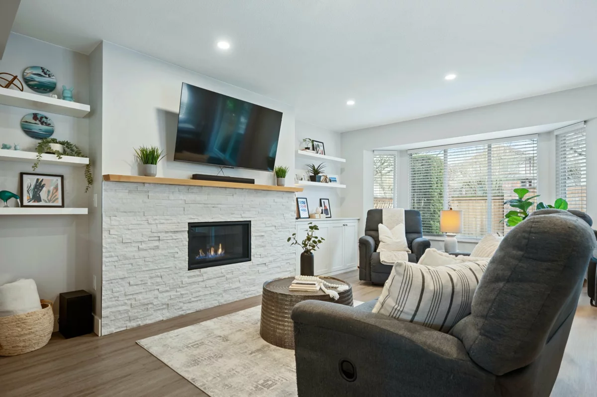 Dining Area Photo of 11 8863 216 Street, Langley, BC