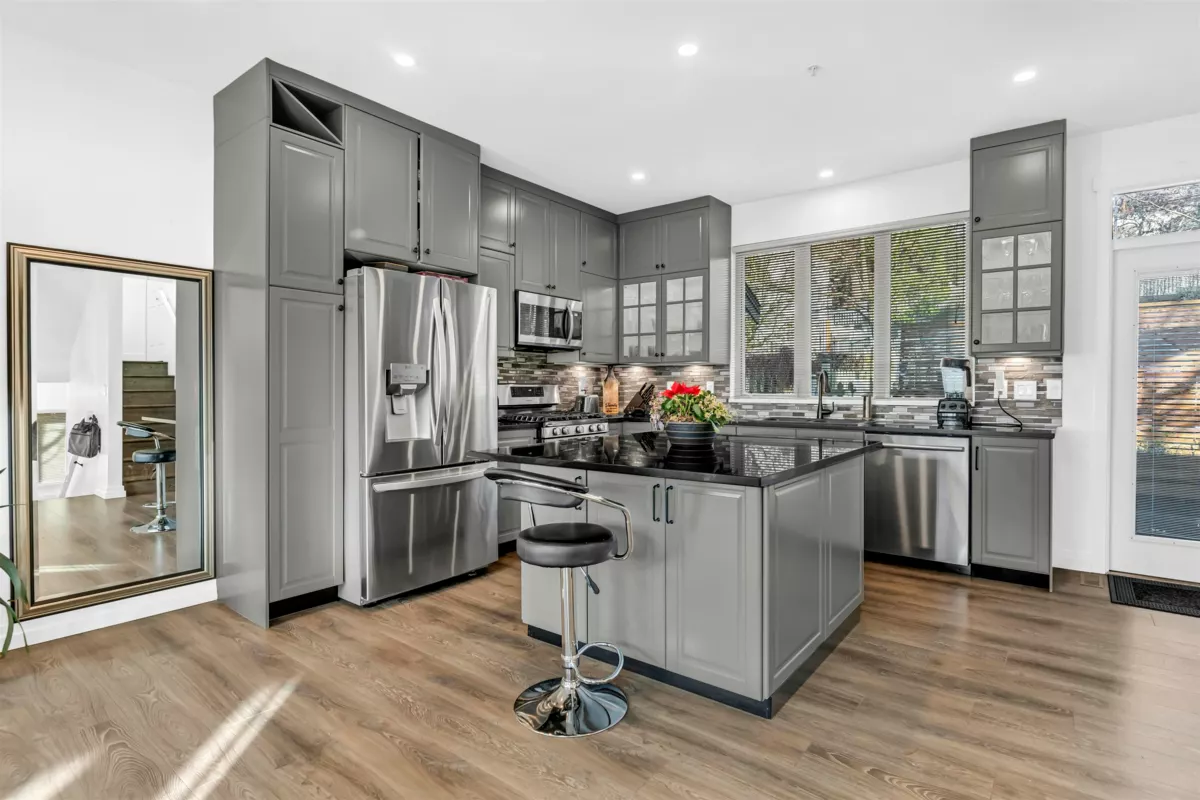 Family Room Photo of 35 20326 68 Avenue, Langley, BC