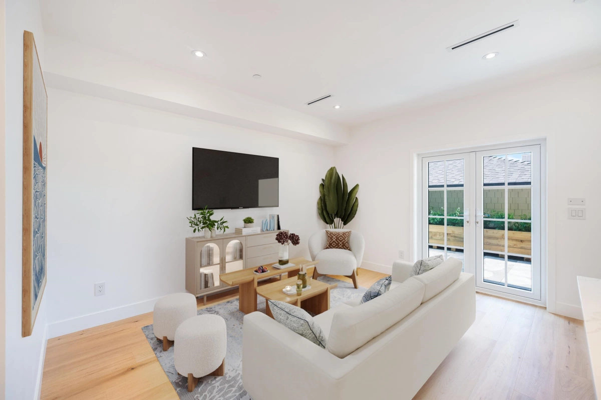 Exterior Rear Photo of 261 W 6th Street, North Vancouver, BC