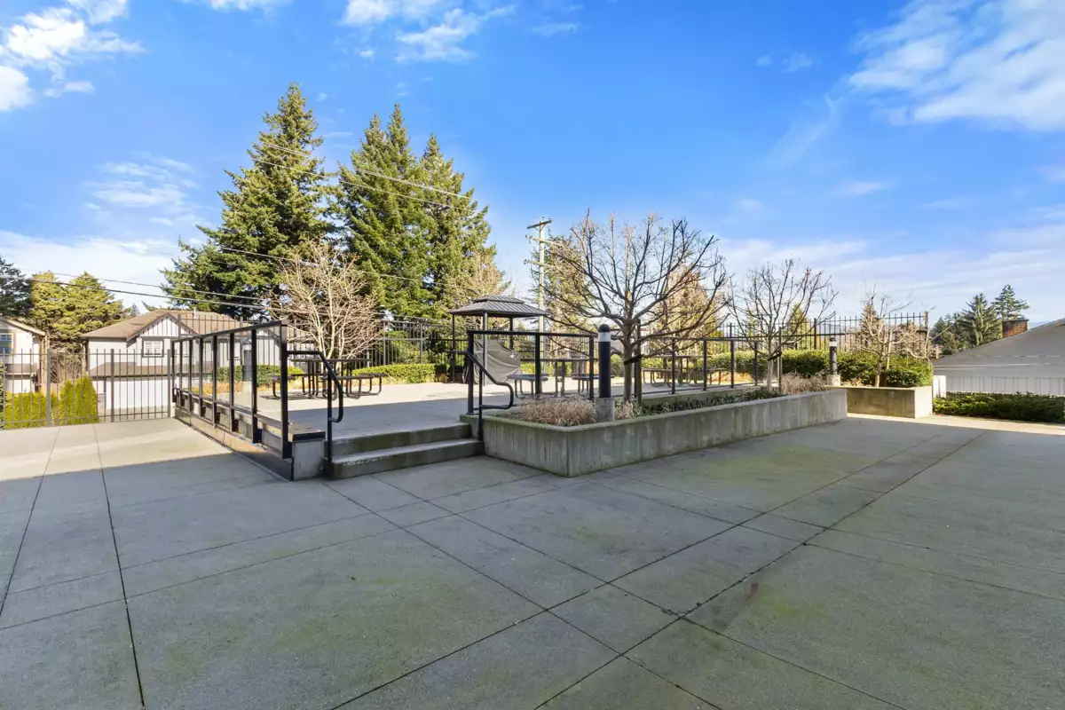 Hot Tub / Spa Photo of 2206 2180 Gladwin Road, Abbotsford, BC