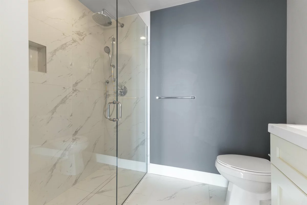 Laundry Room Photo of 2206 2180 Gladwin Road, Abbotsford, BC