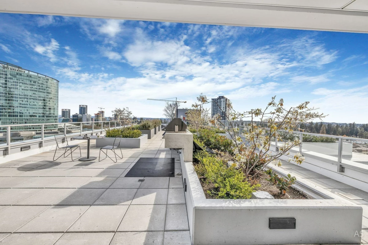 Basement Recreation Room Photo of 913 13350 Central Avenue, Surrey, BC
