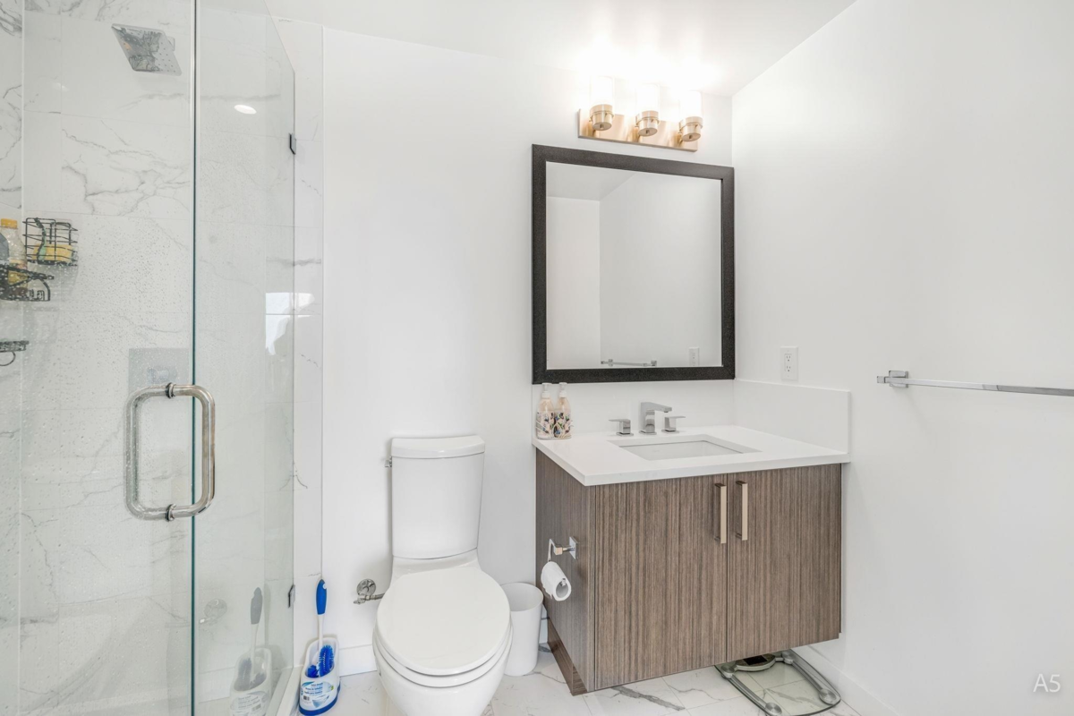 Pantry Photo of 913 13350 Central Avenue, Surrey, BC