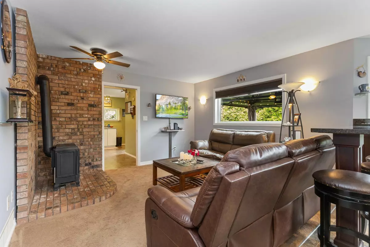 Breakfast Nook Photo of 34654 Dunsmuir Court, Abbotsford, BC