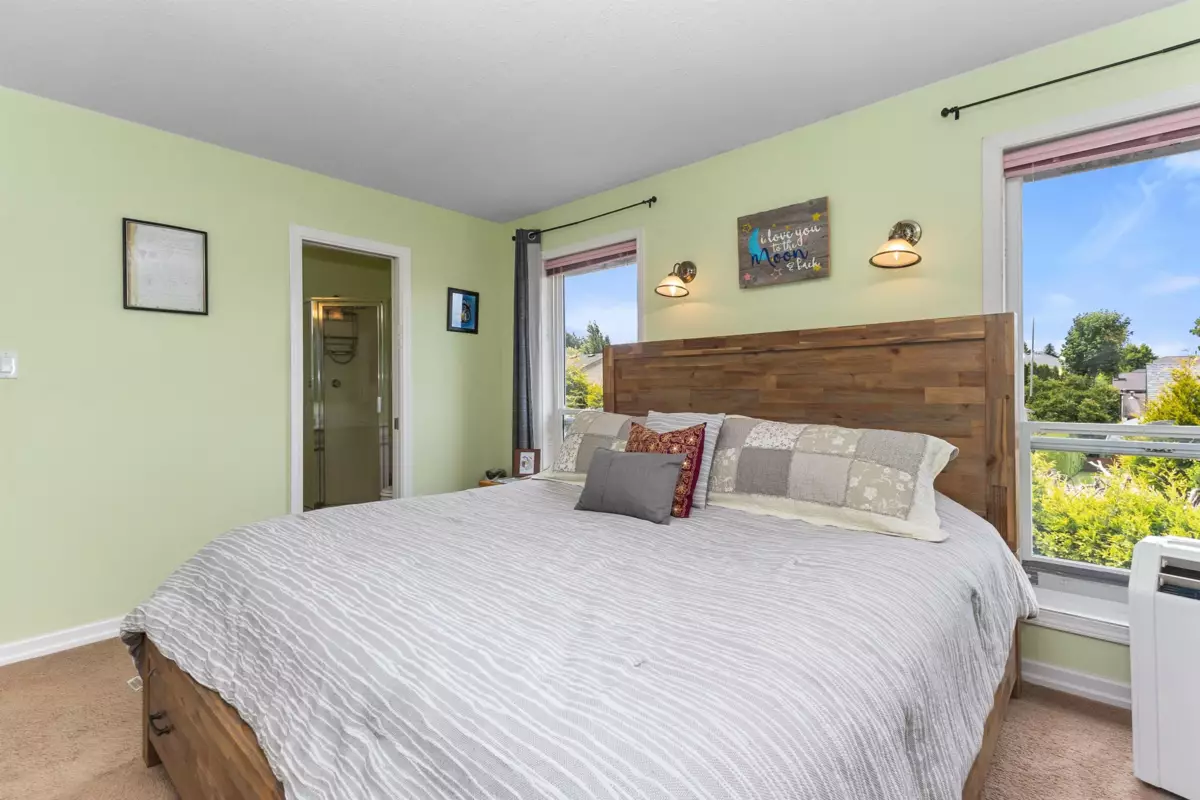 Laundry Room Photo of 34654 Dunsmuir Court, Abbotsford, BC