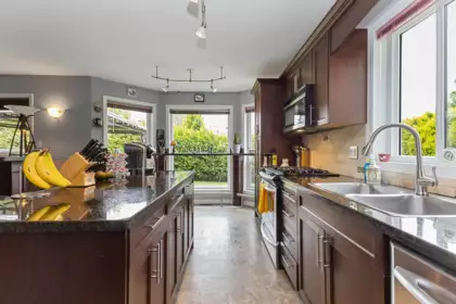 34654 Dunsmuir Court, Abbotsford, BC