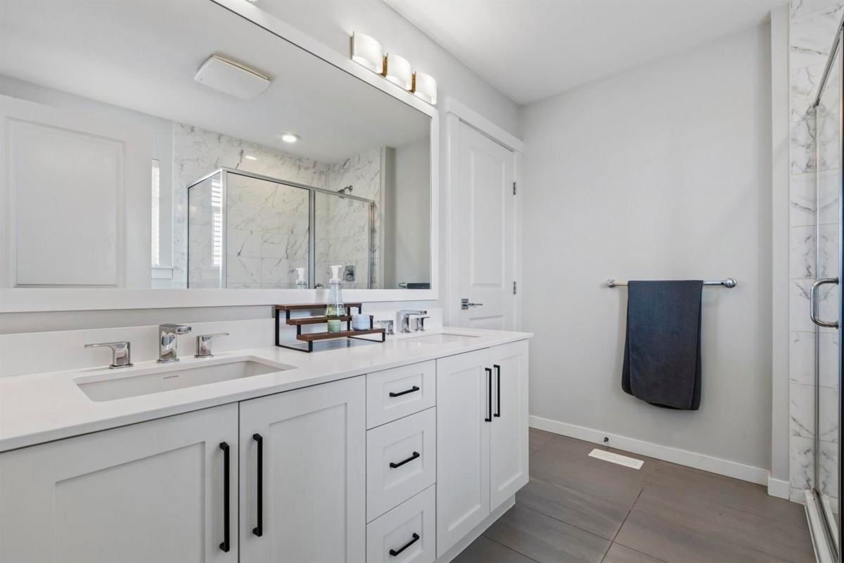 Basement Recreation Room Photo of 14 15717 Mountain View Drive, Surrey, BC