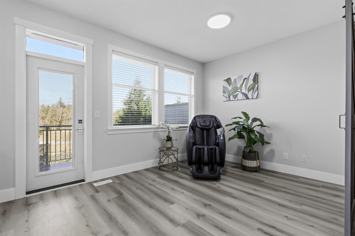 Primary Bathroom Photo of 14 15717 Mountain View Drive, Surrey, BC