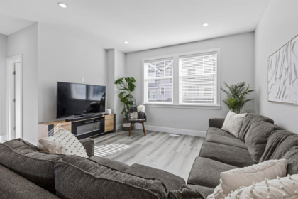 14 15717 Mountain View Drive, Surrey, BC