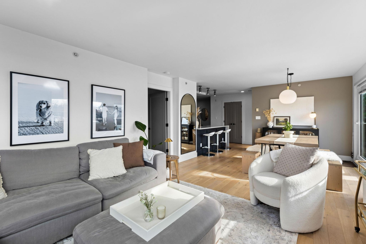 Family Room Photo of 406 2181 W 12th Avenue, Vancouver, BC