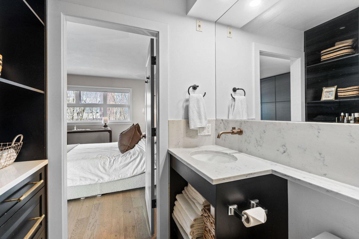 Mudroom Photo of 406 2181 W 12th Avenue, Vancouver, BC