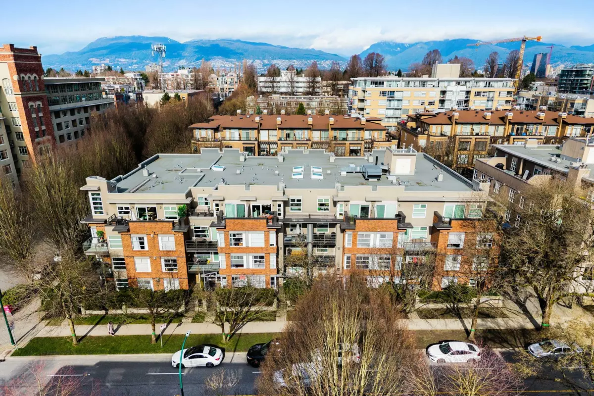 Outdoor Deck Photo of 406 2181 W 12th Avenue, Vancouver, BC