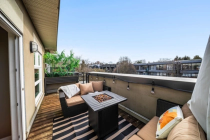 Breakfast Nook Photo of 406 2181 W 12th Avenue, Vancouver, BC