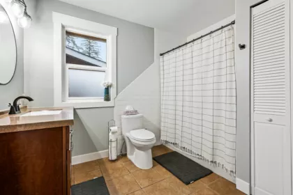 Powder Room Photo of 275 Fir Street, Cultus Lake, BC