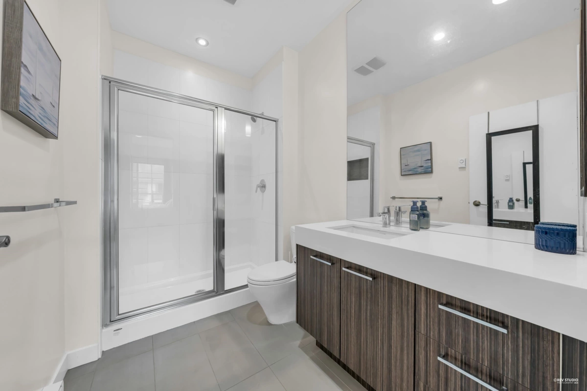 Office / Den Photo of 412 545 Foster Avenue, Coquitlam, BC