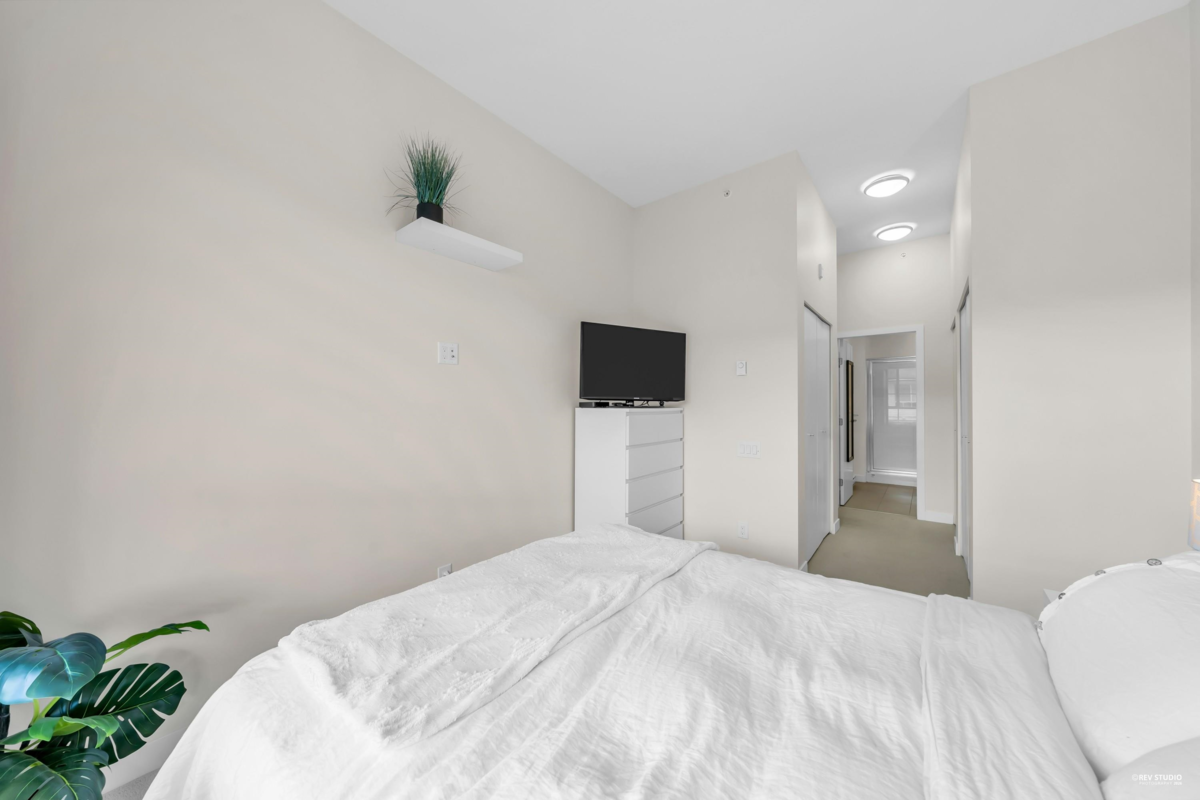 Powder Room Photo of 412 545 Foster Avenue, Coquitlam, BC