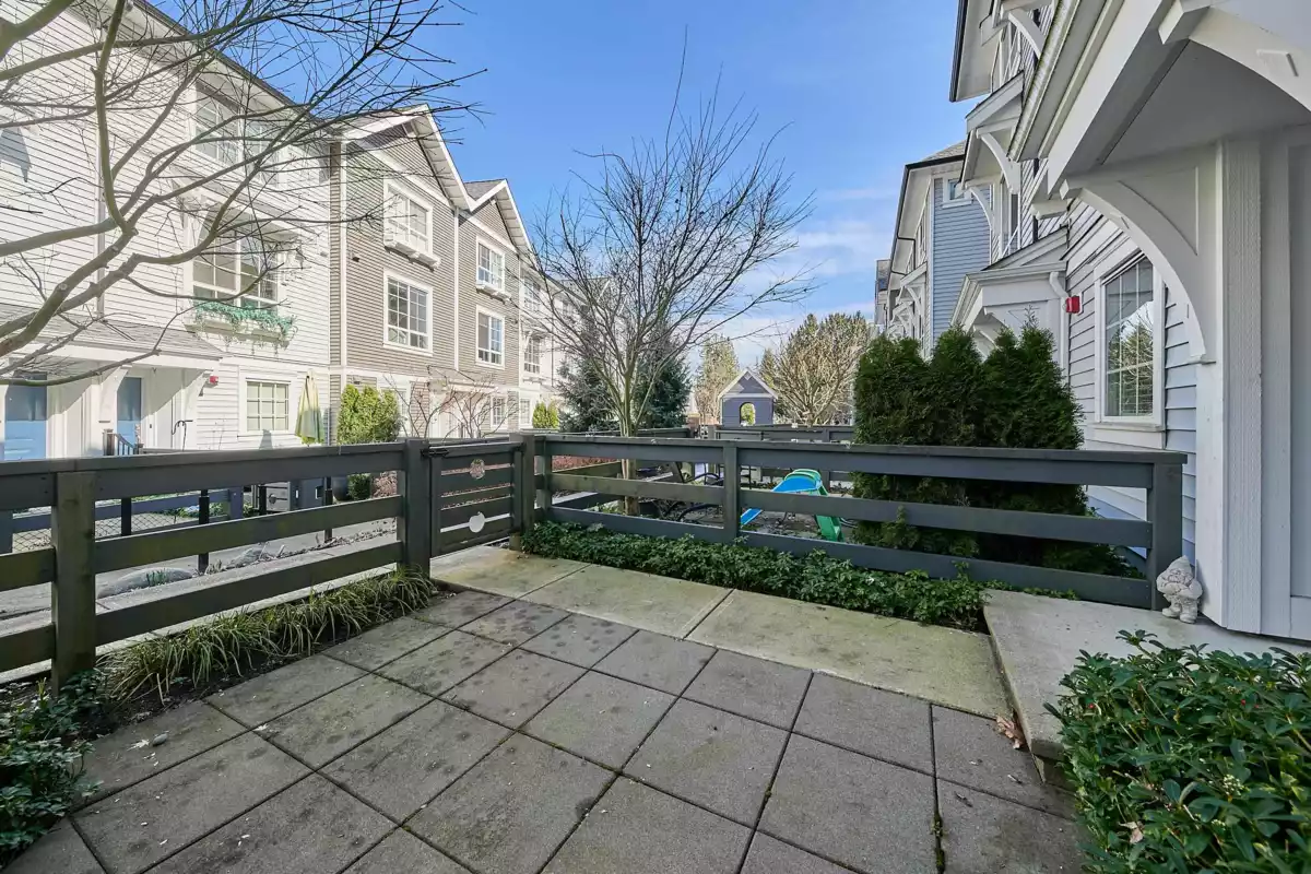 Family Room Photo of 17 19696 Hammond Road, Pitt Meadows, BC