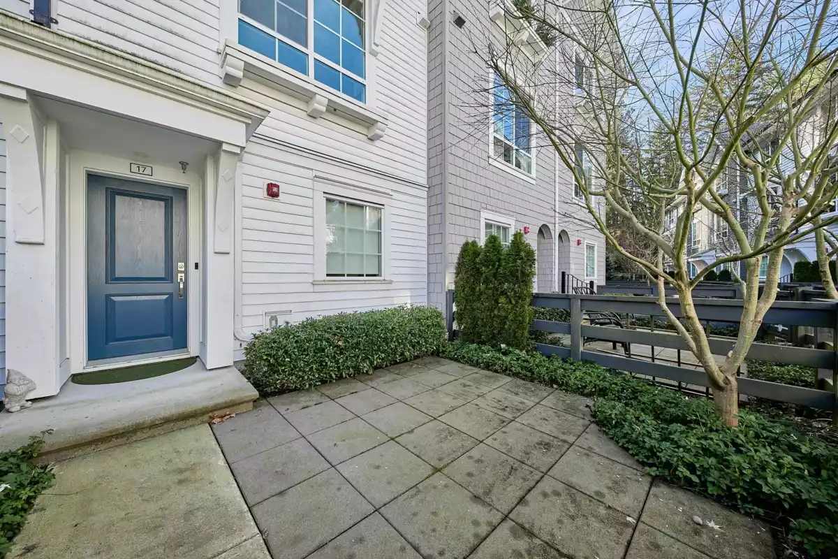Living Room Photo of 17 19696 Hammond Road, Pitt Meadows, BC