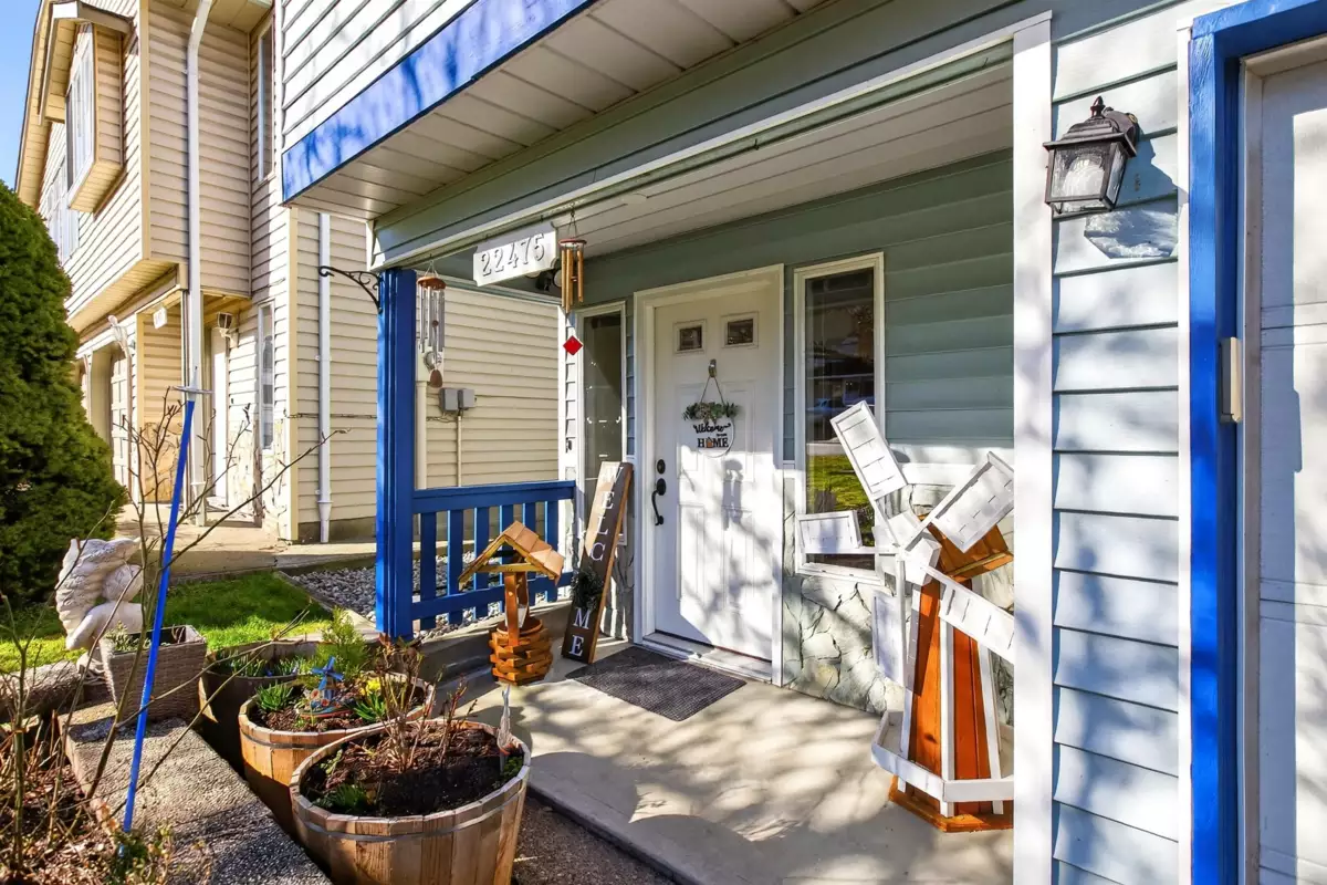 Living Room Photo of 22475 Streng Avenue, Maple Ridge, BC