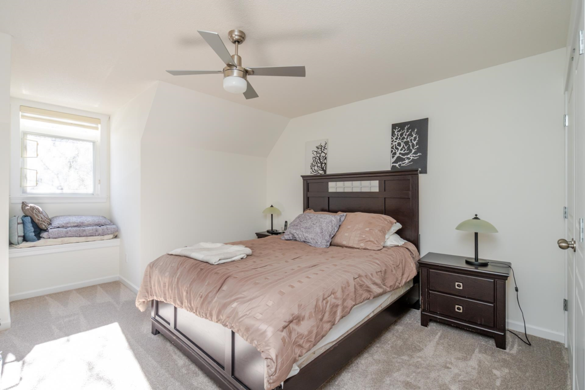 Mudroom Photo of 10510 Baker Place, Maple Ridge, BC
