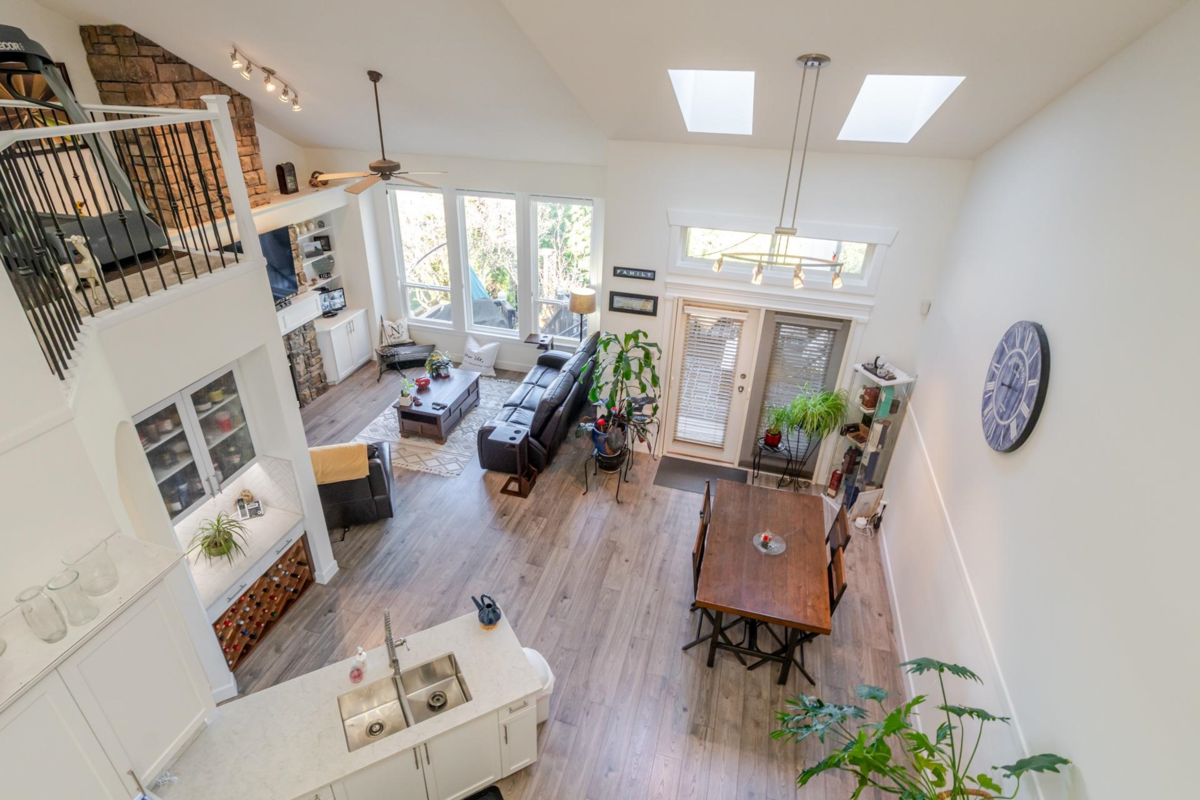 Staircase Photo of 10510 Baker Place, Maple Ridge, BC
