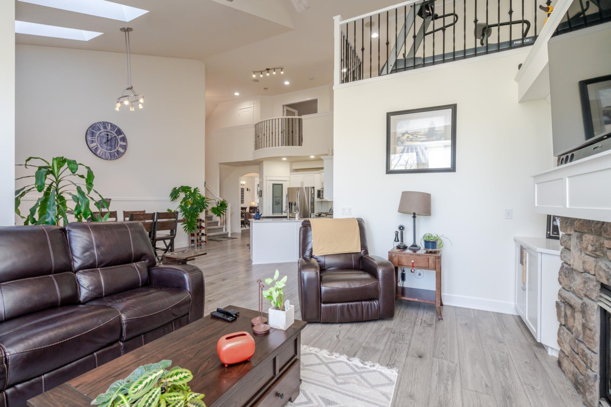 Walk-In Closet Photo of 10510 Baker Place, Maple Ridge, BC