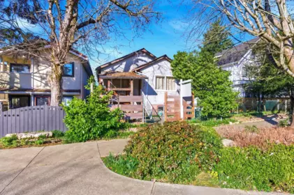 1757 E 8th Avenue, Vancouver, BC, Vancouver — Single Family Residence for sale