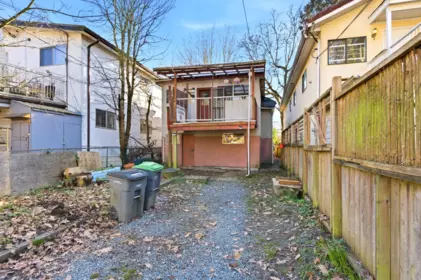 Loft / Bonus Room Photo of 1757 E 8th Avenue, Vancouver, BC
