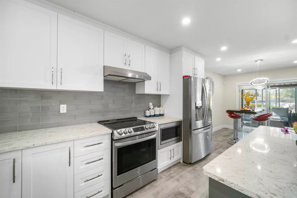 Kitchen Island Photo of 5258 197 Street, Langley, BC