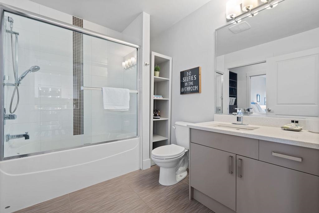 Bedroom 4 Photo of 403 857 W 15th Street, North Vancouver, BC