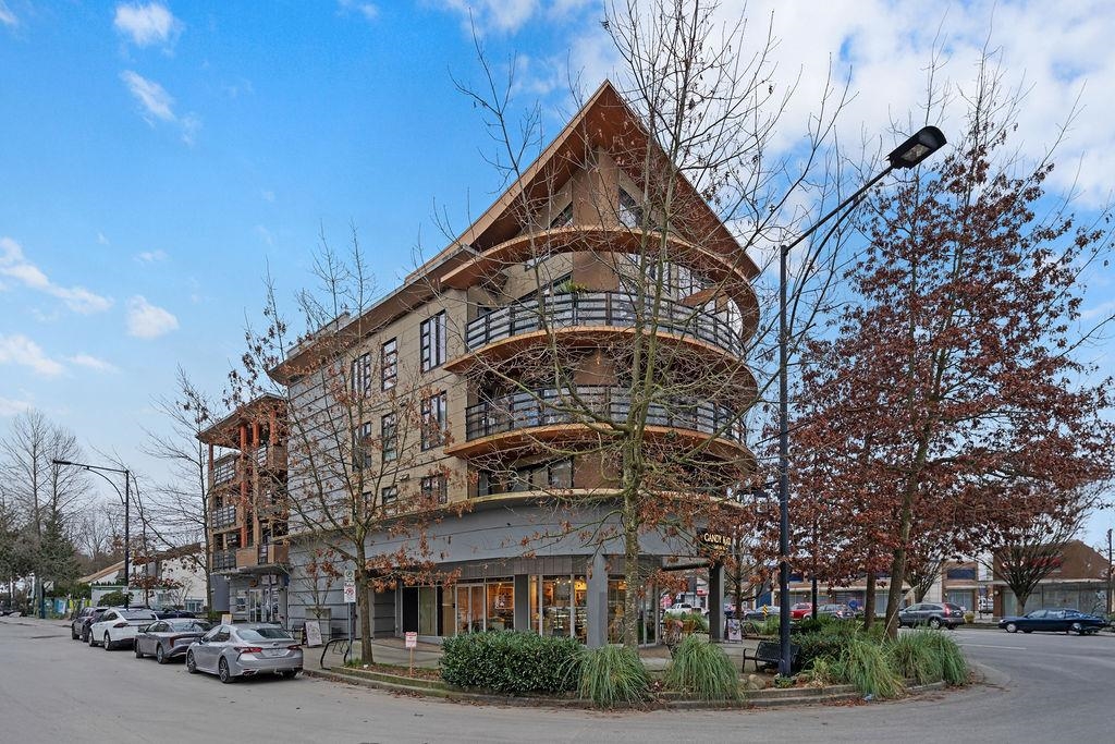 Loft / Bonus Room Photo of 403 857 W 15th Street, North Vancouver, BC