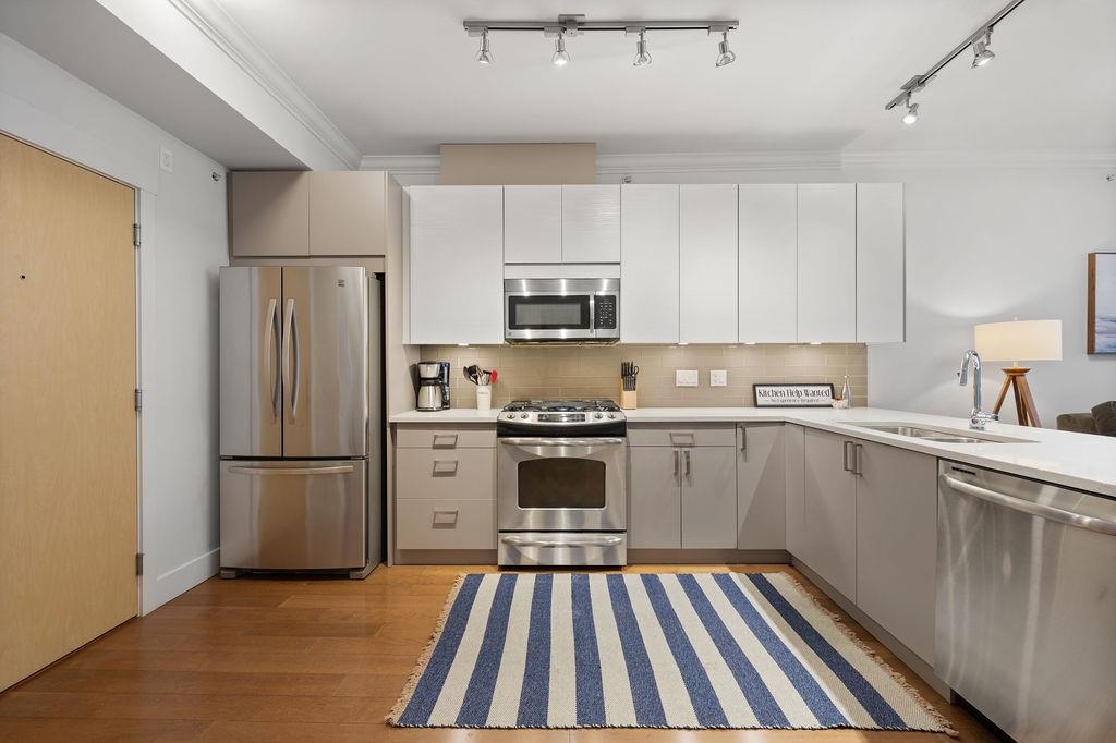 Pantry Photo of 403 857 W 15th Street, North Vancouver, BC