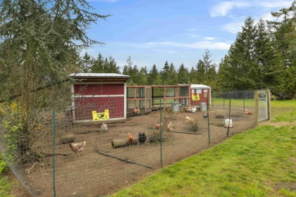 Community Amenities Photo (Clubhouse) of 488 Mckercher Road, Mayne Island, BC